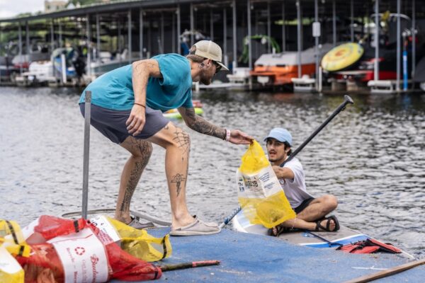 CRA 2026 Lake Austin Cleanup_credit-daniel-cavazos-105